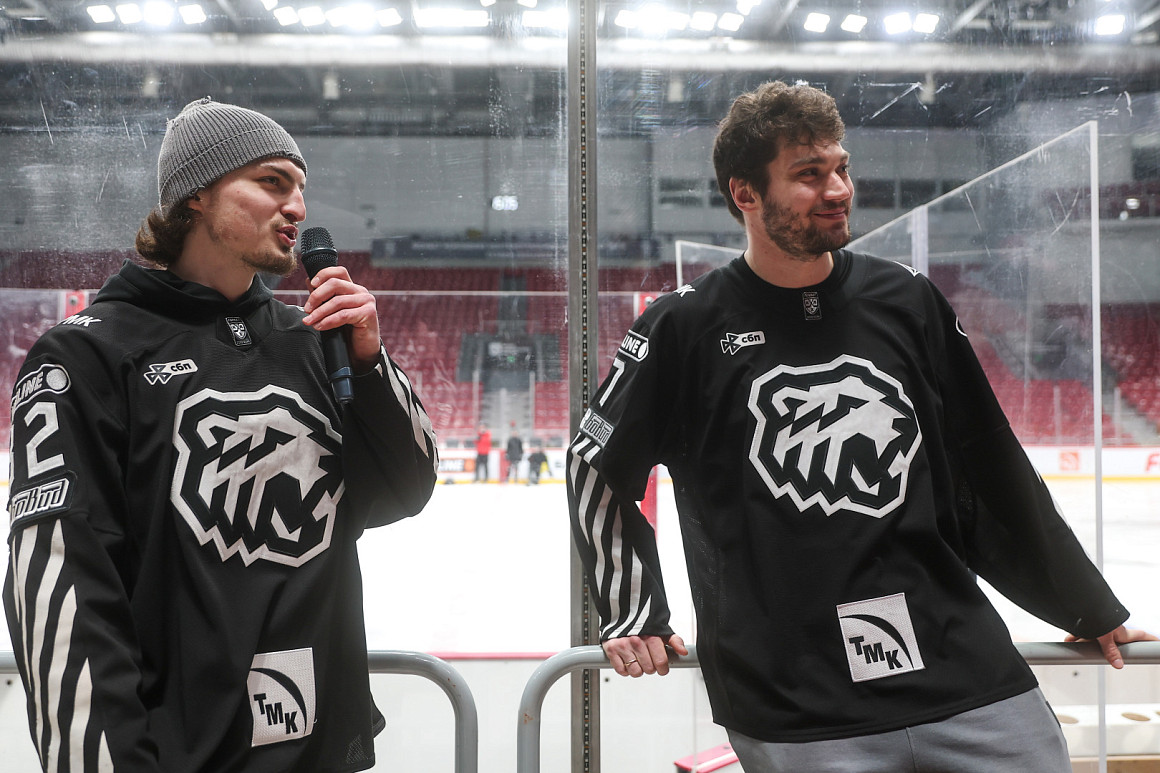 Андрей Прибыльский и Максим Джиошвили провели «Урок хоккея с КХЛ» 