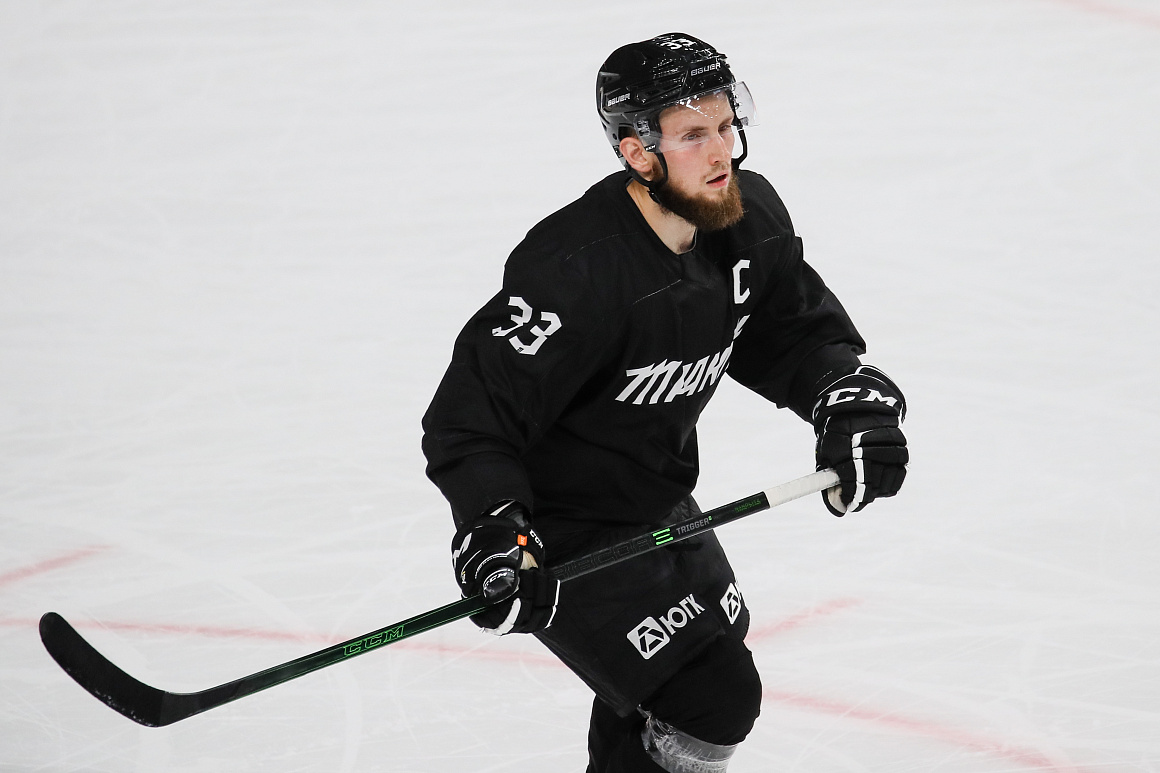 «В такой атмосфере приятно работать». Альберт Яруллин о матче против «Сибири» 