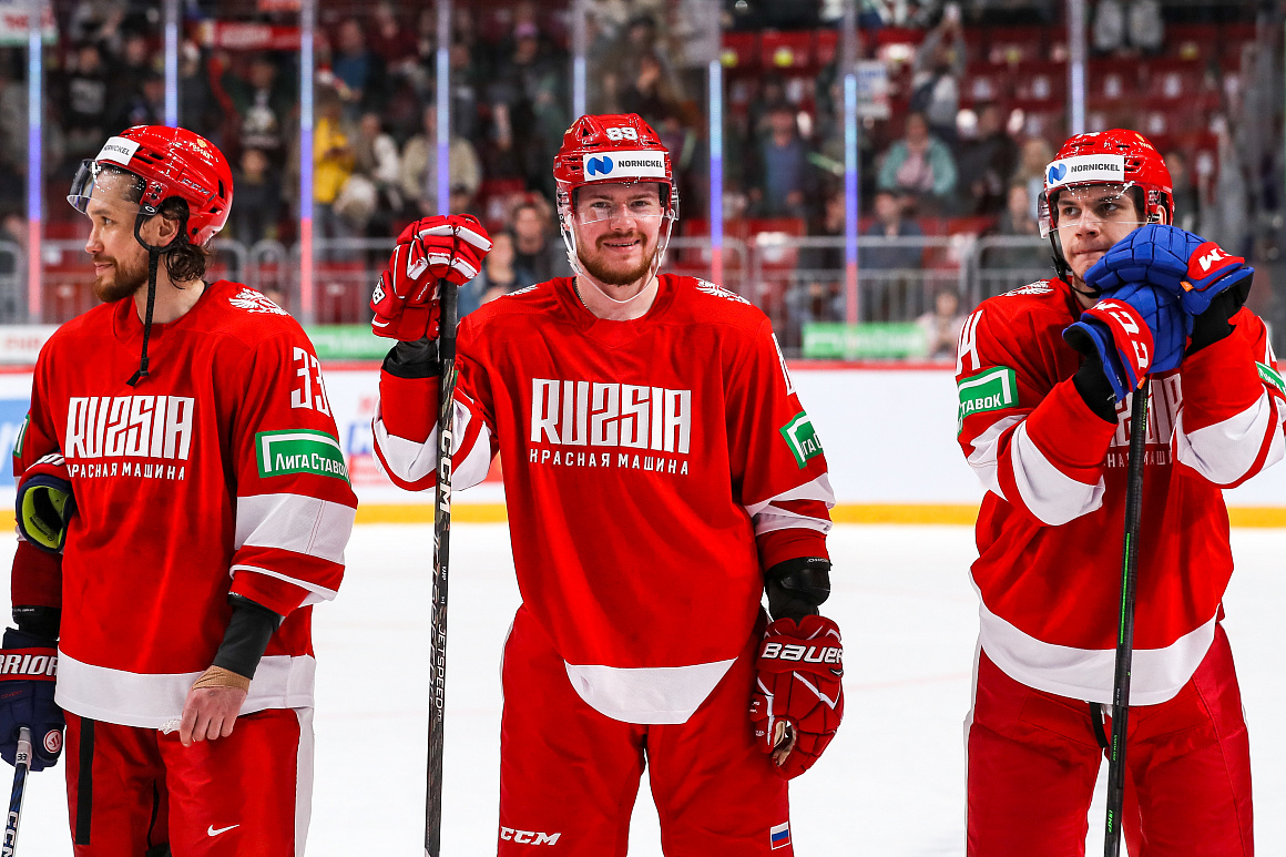 Seeing the fan signs with my number and name is very cool | Ilya Karpukhin comments on the first game of Russia 25 in Chelyabinsk 