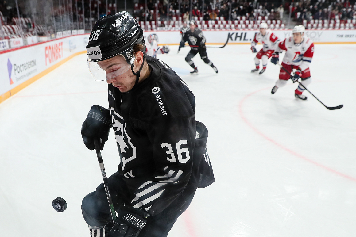 «Было два момента - не забил». Константин Лукин о матче против «Сибири» 