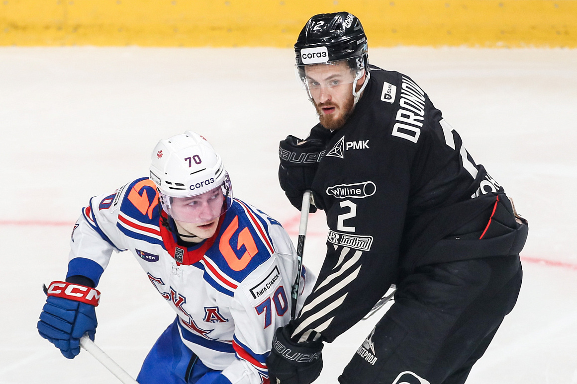 «Дай бог, что у меня все летит. Главное — оставить голы на самые важные матчи» | Григорий Дронов 