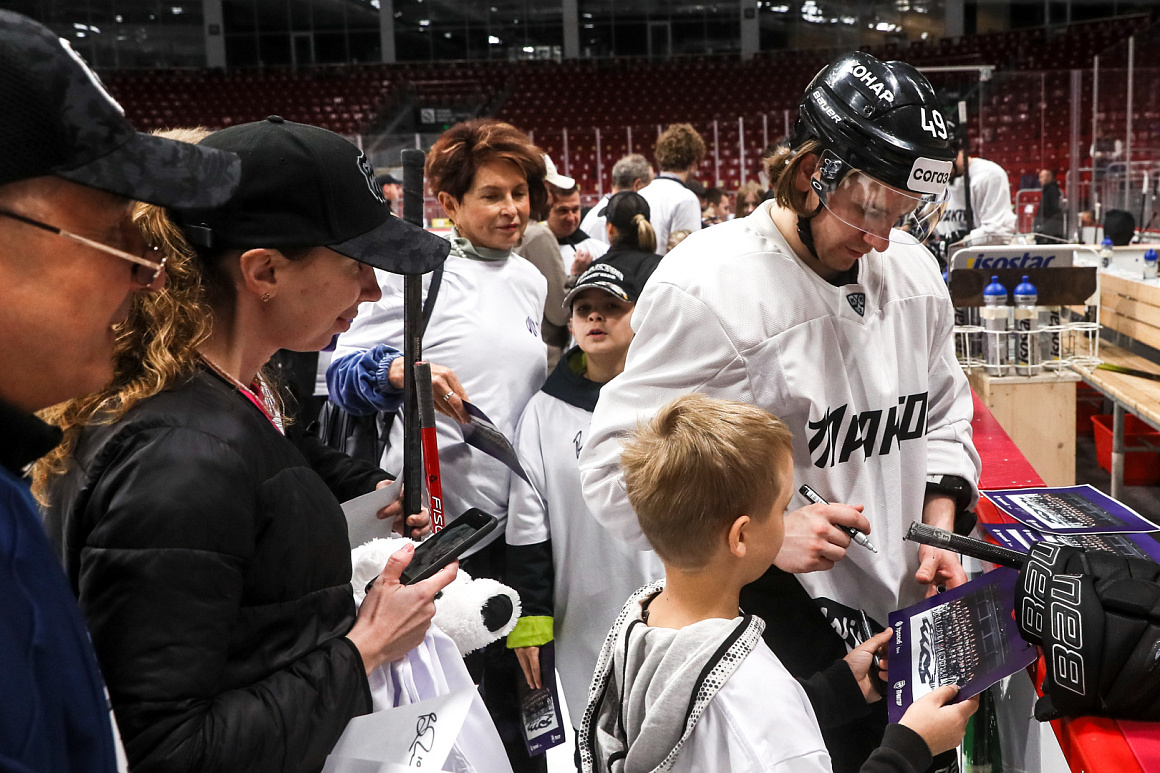 «Уралсиб» в гостях у «Трактора» 