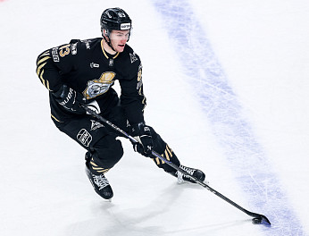 «Выйдем на завтрашний матч максимально заряженными, чтобы забрать четвёртую победу кряду» I Степан Горбунов 