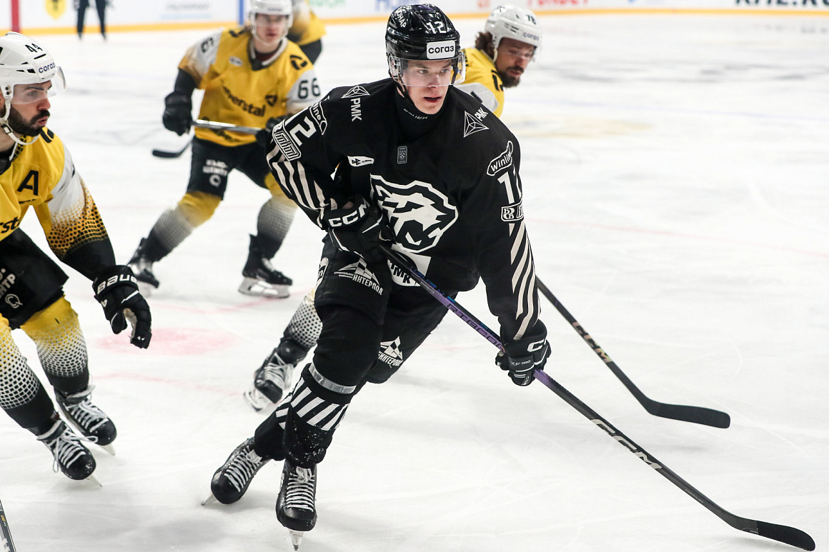 «Мы стараемся на каждой игре выполнять установку тренерского штаба и показывать хороший результат» | Александр Рыков 