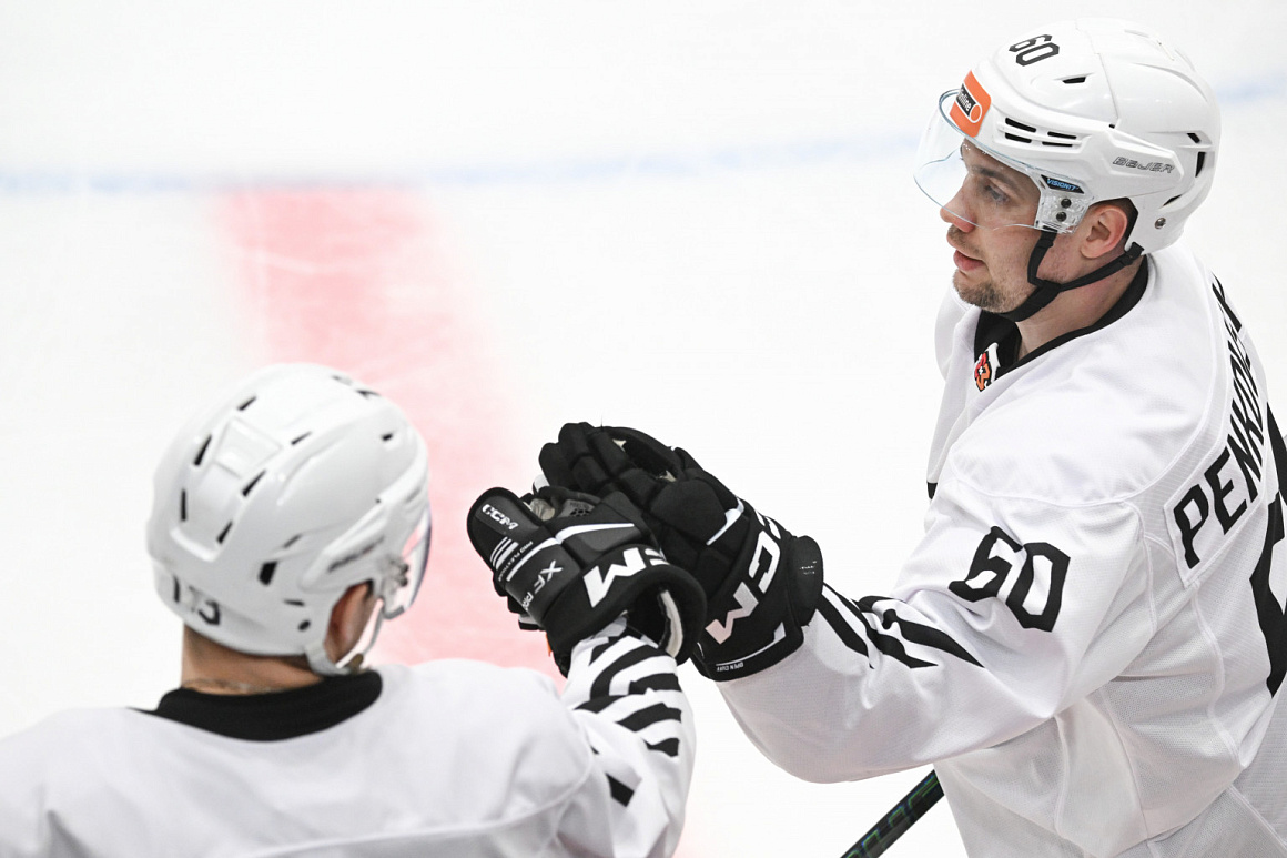 «Приятно видеть на трибунах «черно-белых» и слышать кричалки» | Артем Пеньковский 