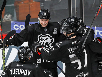 Доминик Миканович стал лучшим защитником второго раунда плей-офф МХЛ 