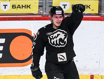 «Было время посмотреть друг другу в глаза и найти ключ к этой победе» I Василий Глотов 