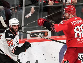 25/26. «Автомобилист» vs «Трактор» (4:1)