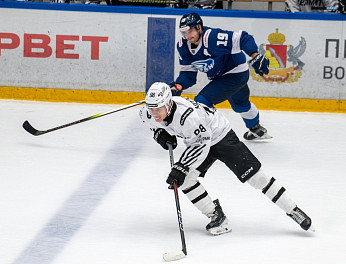 «Обманул защитника, заехал за ворота, Александр Шэн хороший блок сделал – попал» | Леонид Колодий – о победе в Воронеже (2:1 ОТ) и первом голе в ВХЛ 