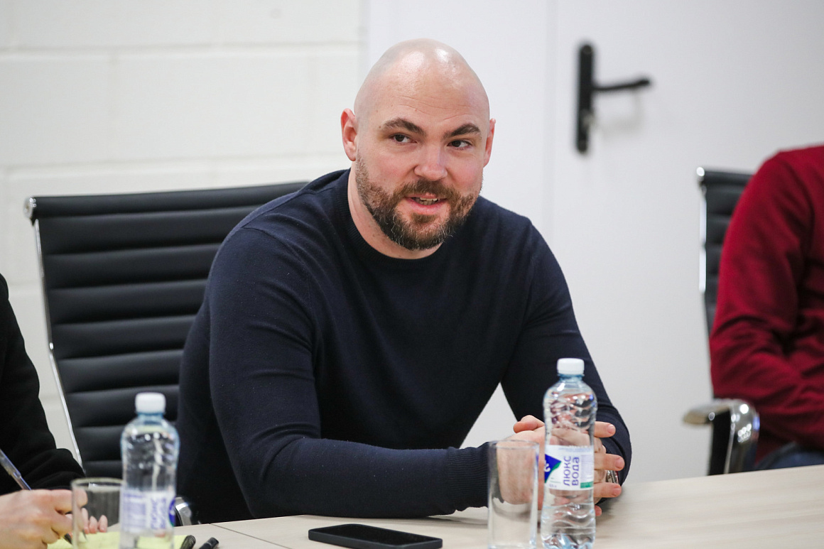 «Челябинск — город хоккея, очень здорово, что у нас есть Академия такого уровня» I Петер Шкрабел в Академии «Трактор» 