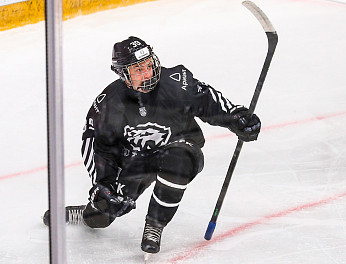 Андрей Матюшин: «Было небольшое волнение в начале матча, но заброшенная шайба придала мне уверенности» 
