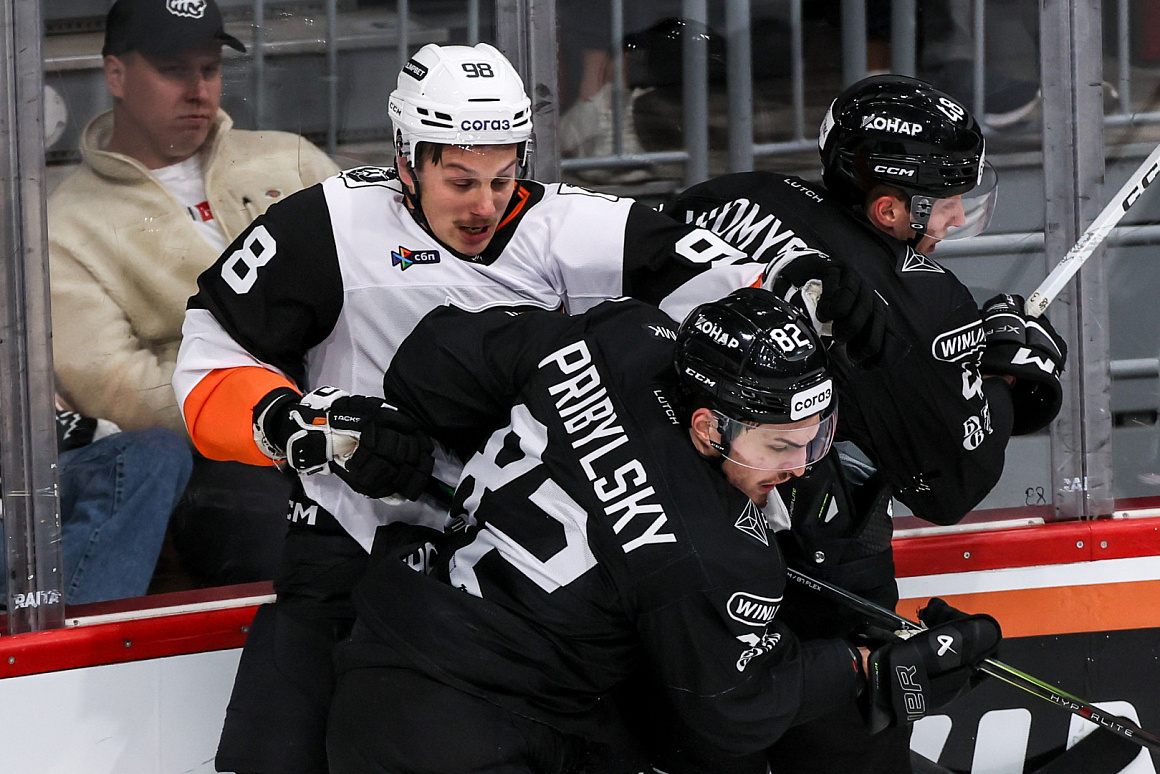 «Новая команда, много новых игроков, мы притираемся друг к другу» | Андрей Прибыльский 