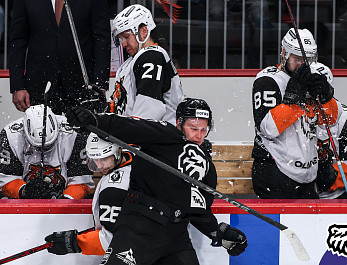 25/26. «Трактор» vs «Амур» (4:6)