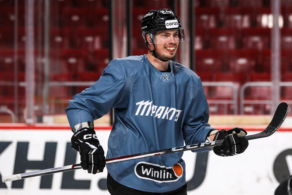 «Сейчас потихоньку войдем в ритм» | Первая двусторонка «Трактора» 