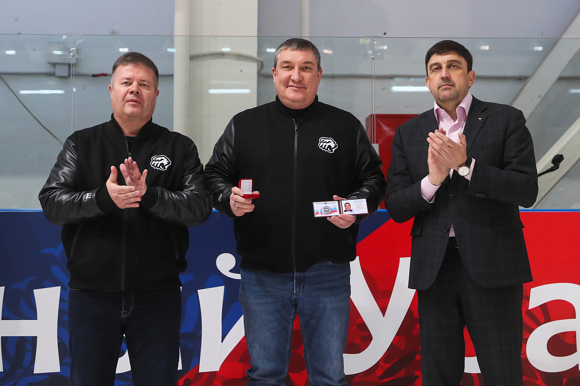 Anvar Gatiyatulin awarded with the title of Merited Coach of Russia 