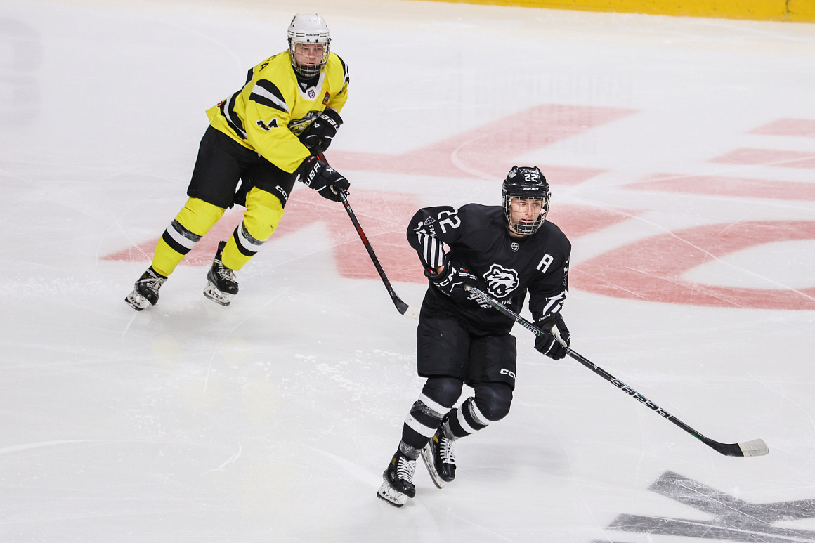 ЖХЛ 25/26. Алина Матвеева: «Хоккей нужно любить: не просто присутствовать в нём, а именно любить всем сердцем» 