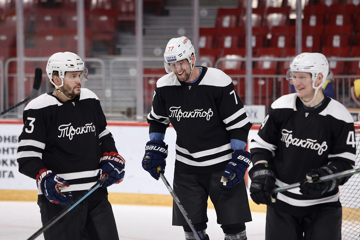 Матч поколений. «Черные» vs «Белые» — 11:7  