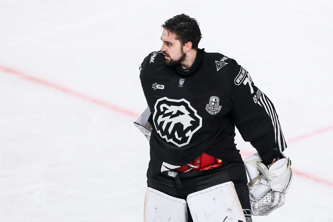 «Конкуренция у вратарей должна проявляться в играх, но не вне площадки» | Дмитрий Николаев 