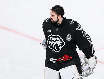 «Конкуренция у вратарей должна проявляться в играх, но не вне площадки» | Дмитрий Николаев 