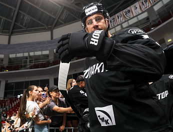 «В Челябинске очень любят хоккей, он в крови» | Владимир Жарков 