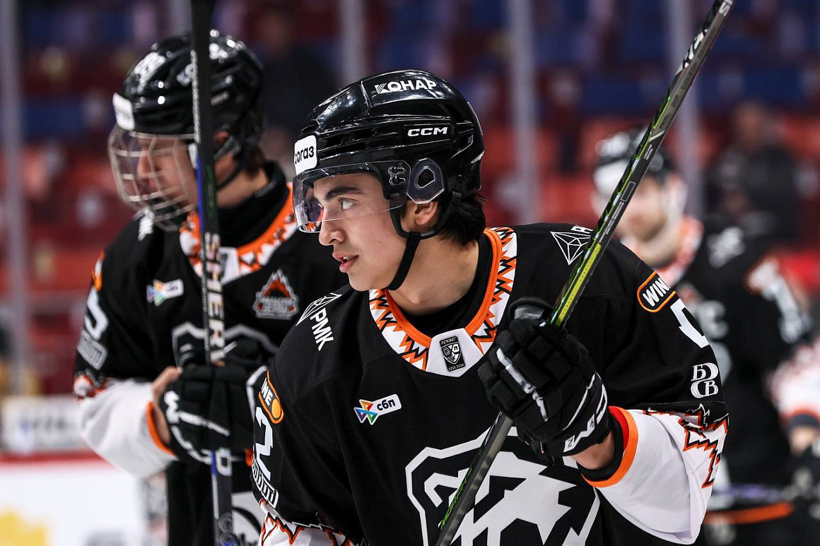 Владислав Юсупов: «Во взрослом хоккее чувствую себя намного спокойнее, чем раньше» 