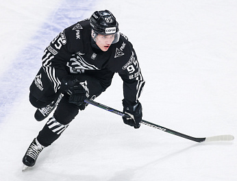 «Особого мандража в КХЛ нет. Все поддерживают друг друга, общаются» I Руслан Агламзянов 