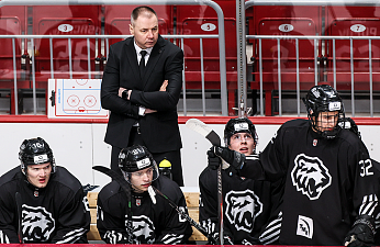 Дмитрий Шульга: «Мы пропустили четыре шайбы, допустив детские позиционные ошибки»  