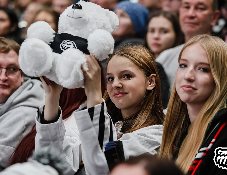 25/26. Атмосфера. «Трактор» vs «Амур» (4:6)